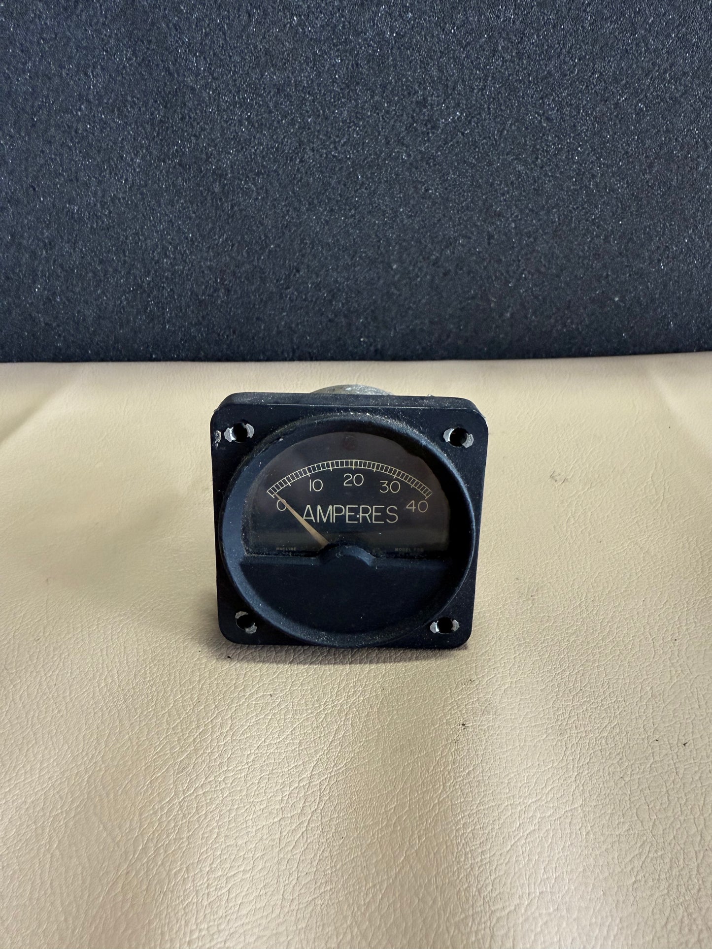 Amperes Gauge