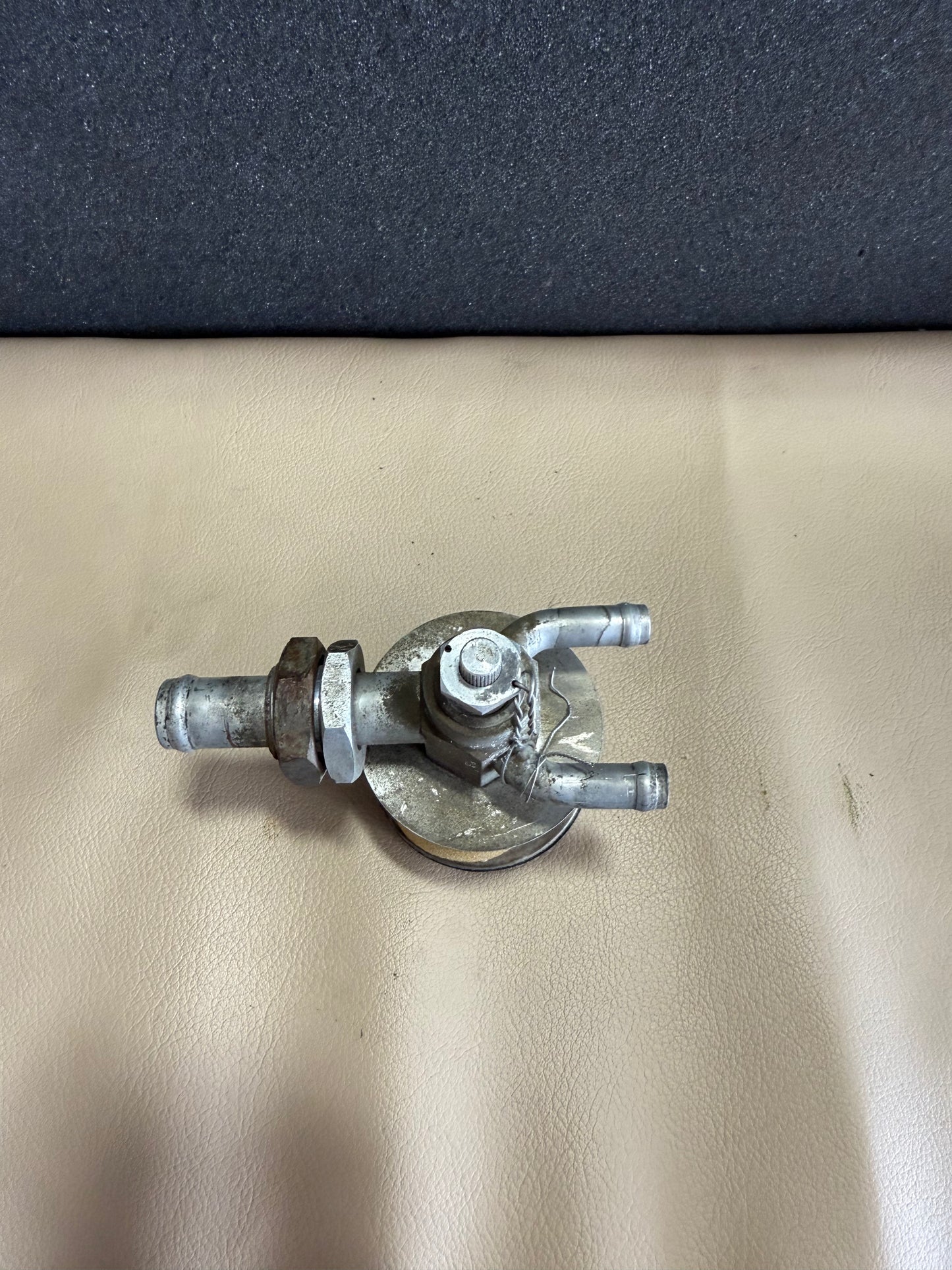 Airborne Vacuum Regulating Valve | P/N 133A4