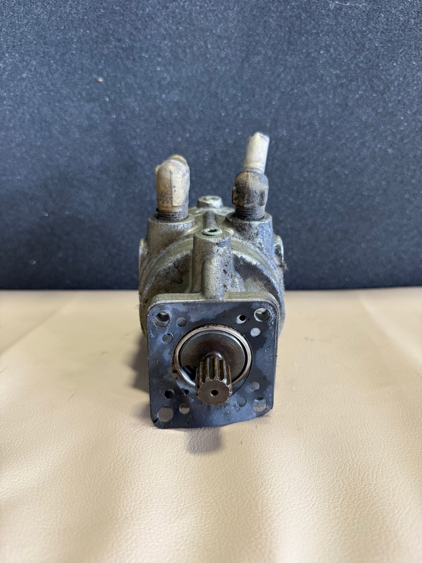 Beechcraft Weston Vacuum Pump | P/N G-455