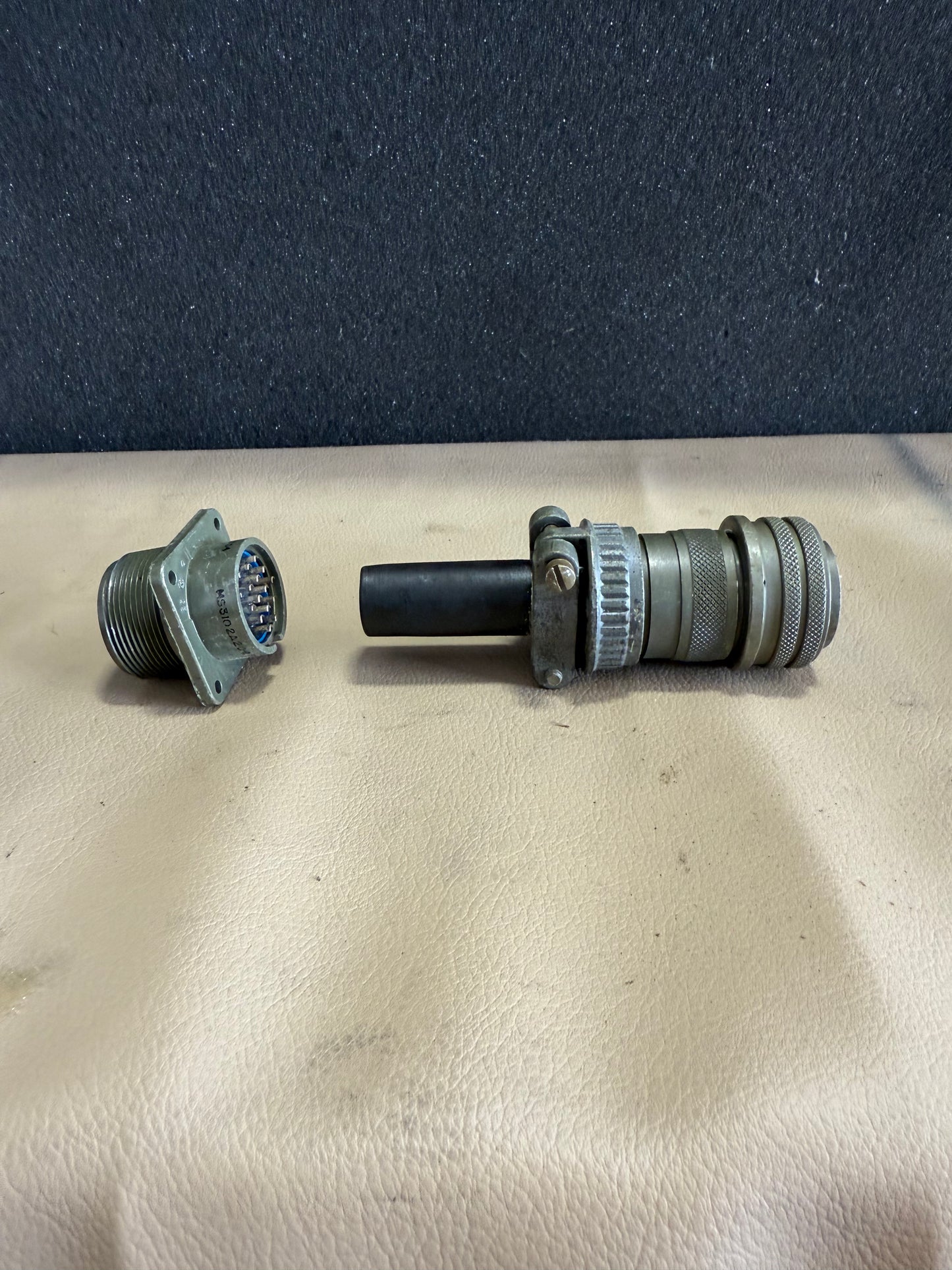 Amphenol Industrial Connector | P/N MS3106A20-27S | P/N MS3102A20-27P