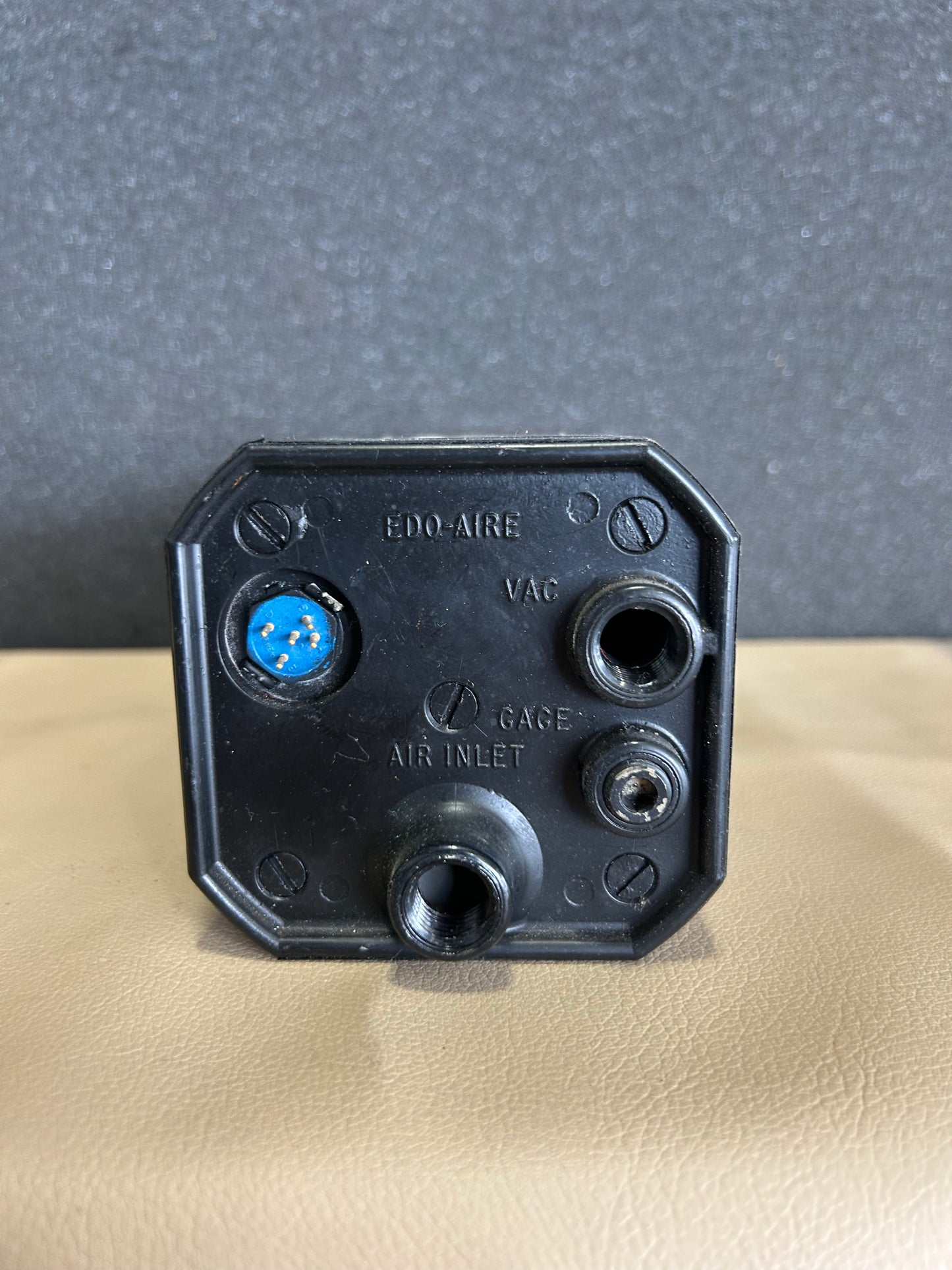 EDO-AIRE Directional Gyro | P/N IU262-005-20