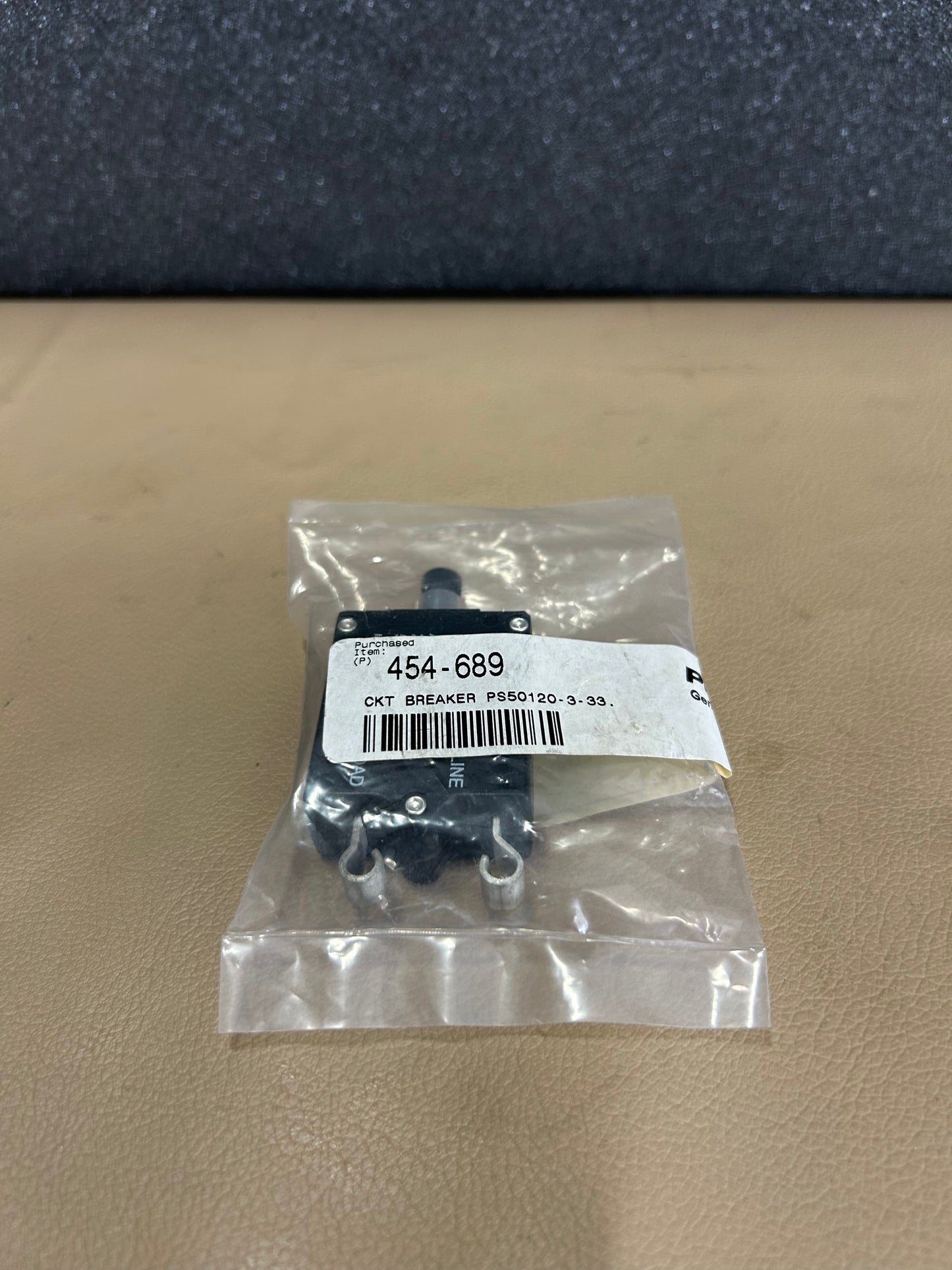 Piper Circut Breaker | P/N 454-689