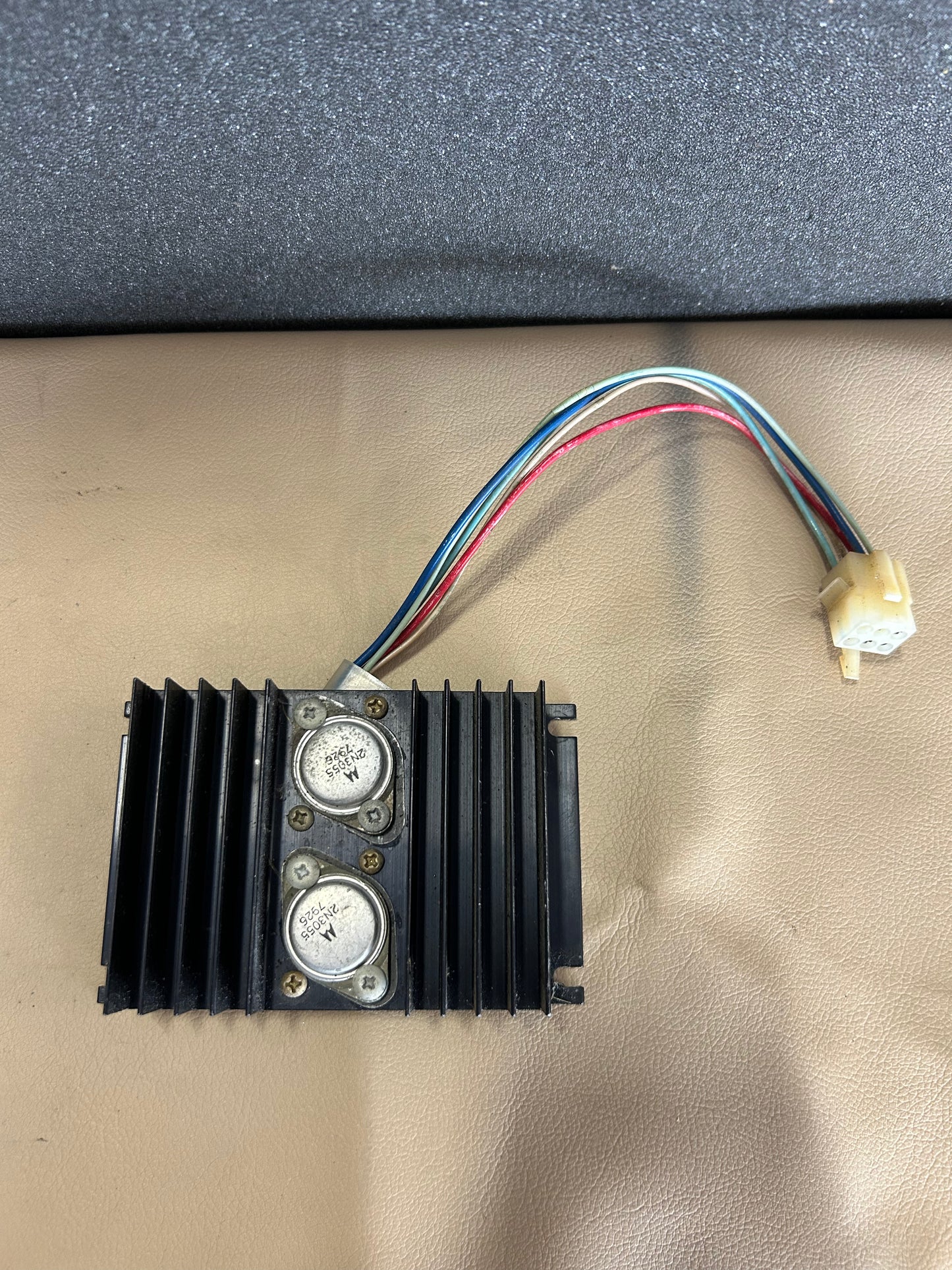 Power Transistors | P/N 489-400