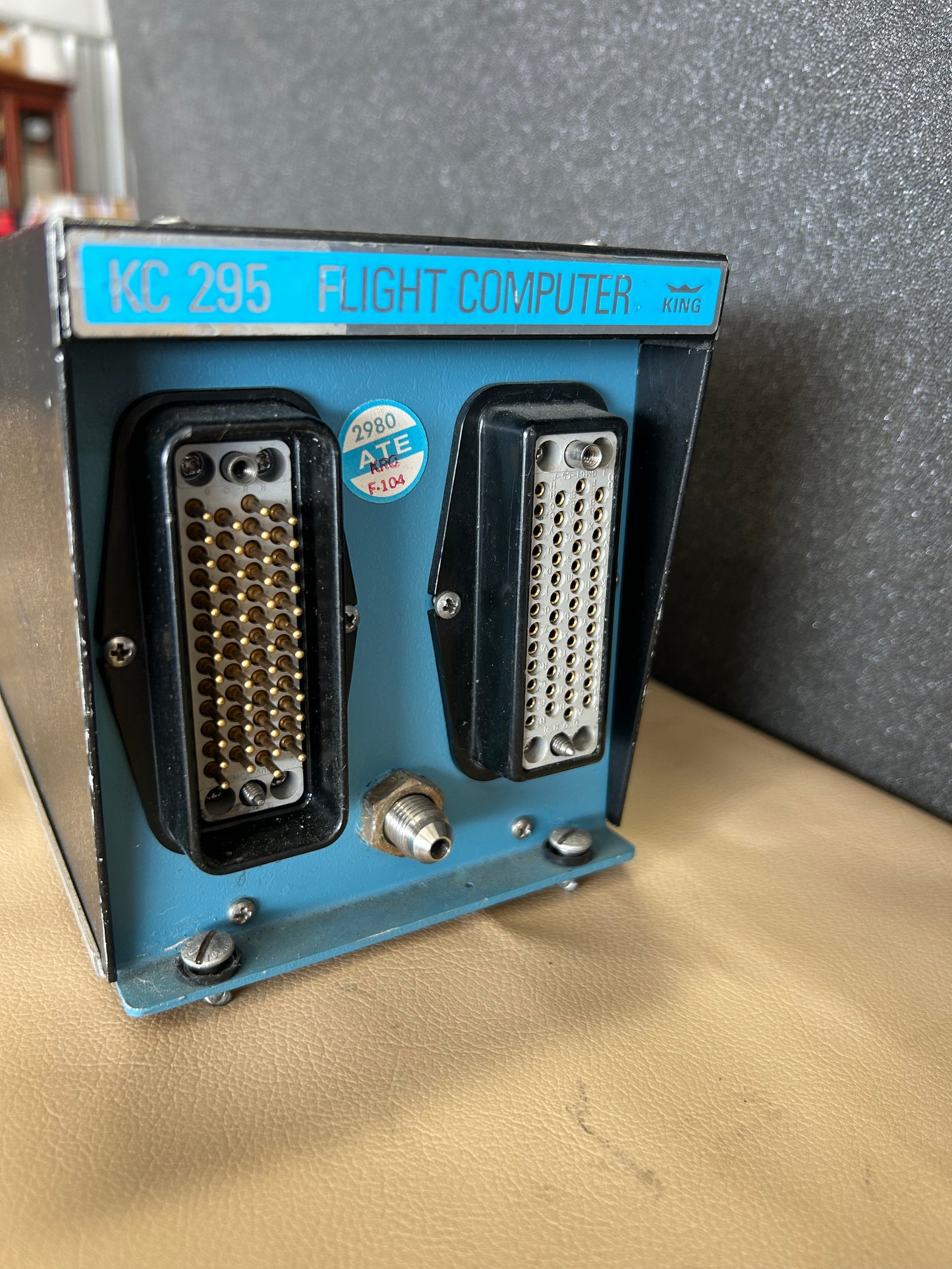 KC 295 Flight Computer | P/N 065-0034-15 | 14V / 3.4A ; 28V / 2A