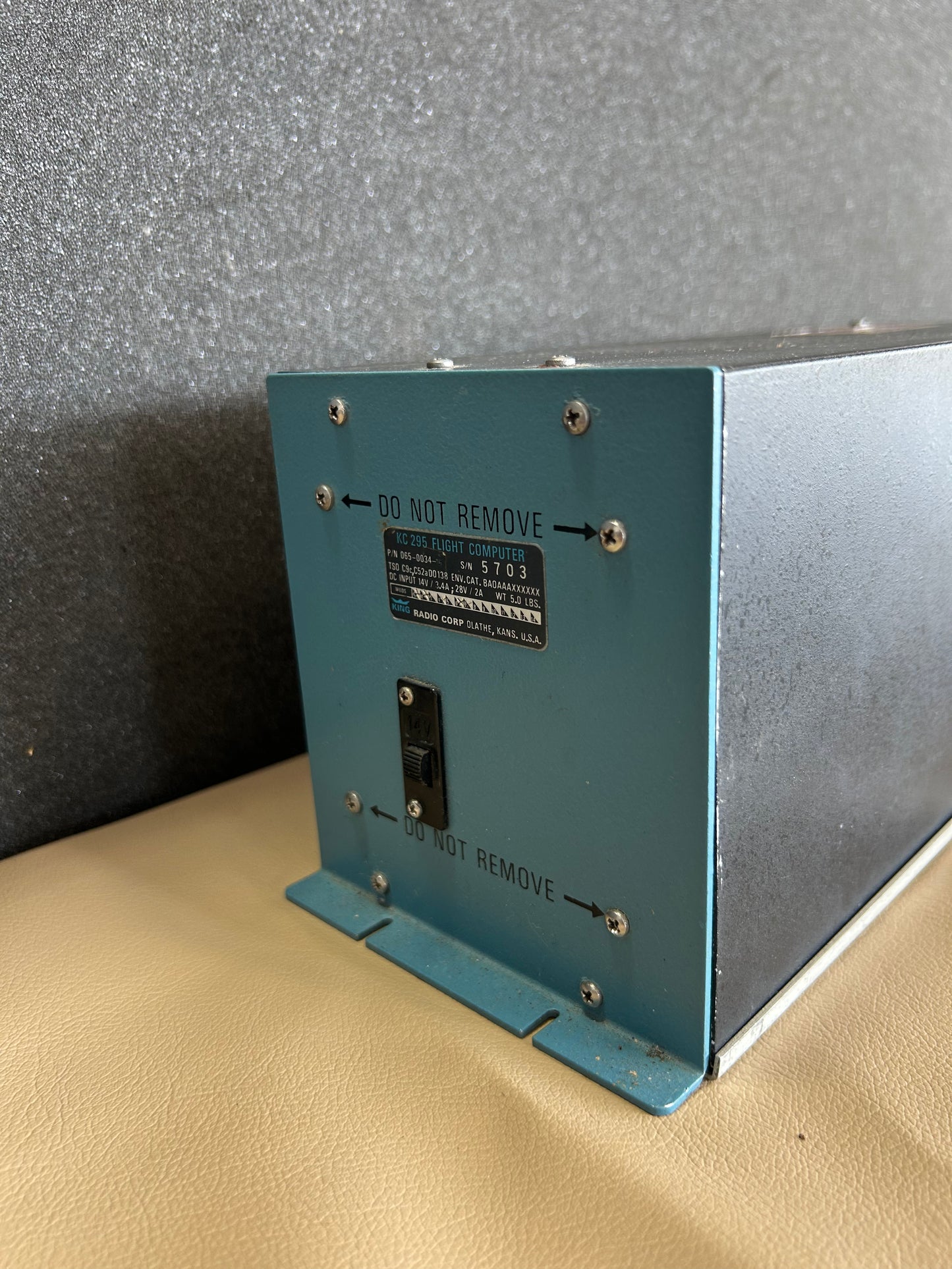 KC 295 Flight Computer | P/N 065-0034-15 | 14V / 3.4A ; 28V / 2A