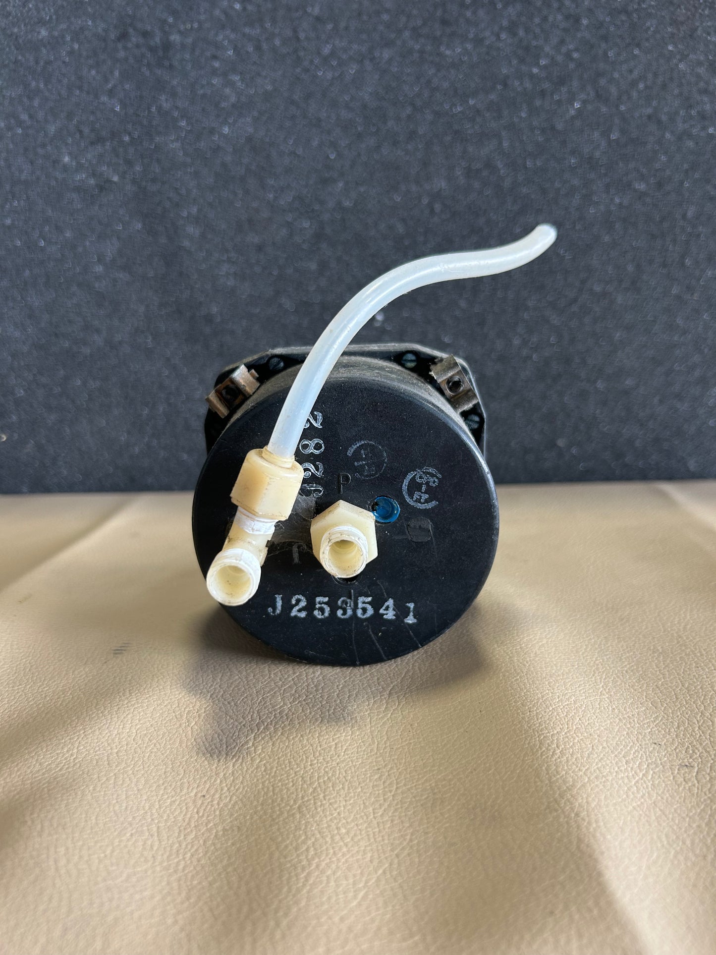 Cessna | Airspeed Indicator | P/N EA5174-17-CES