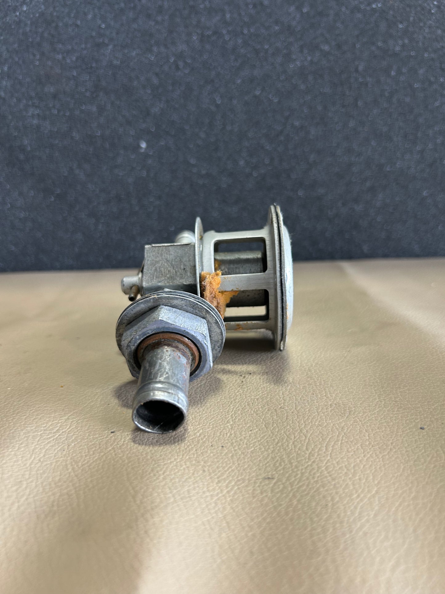 Airborn Vacuum Regulating Valve | P/N C482001-0401