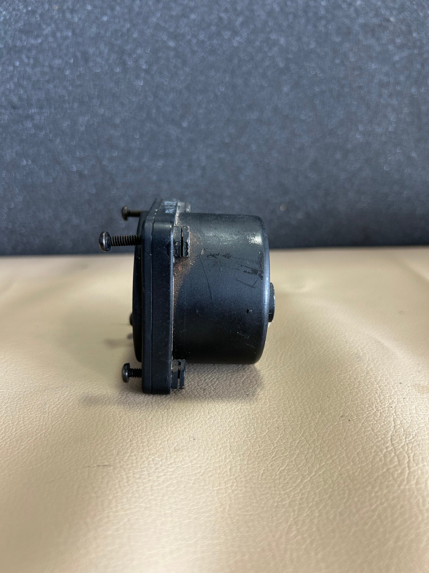 Beechcraft Suction Indicator Guage