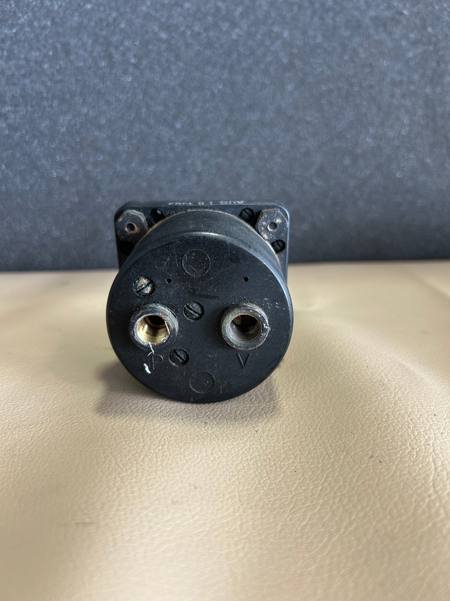 Beechcraft Suction Indicator Guage