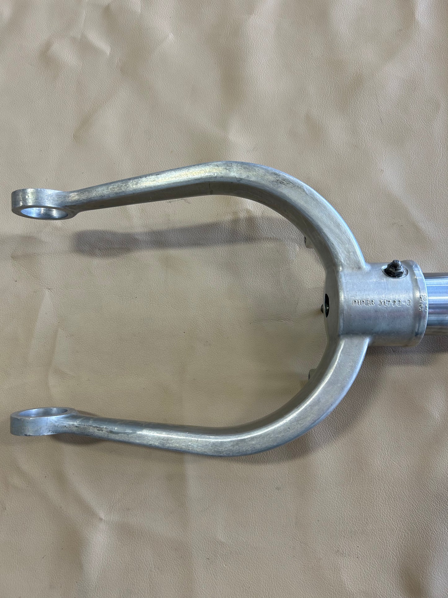 Piper Aztec PA-23-250 | Nose Gear Fork W/ Tube | P/N 31792-02