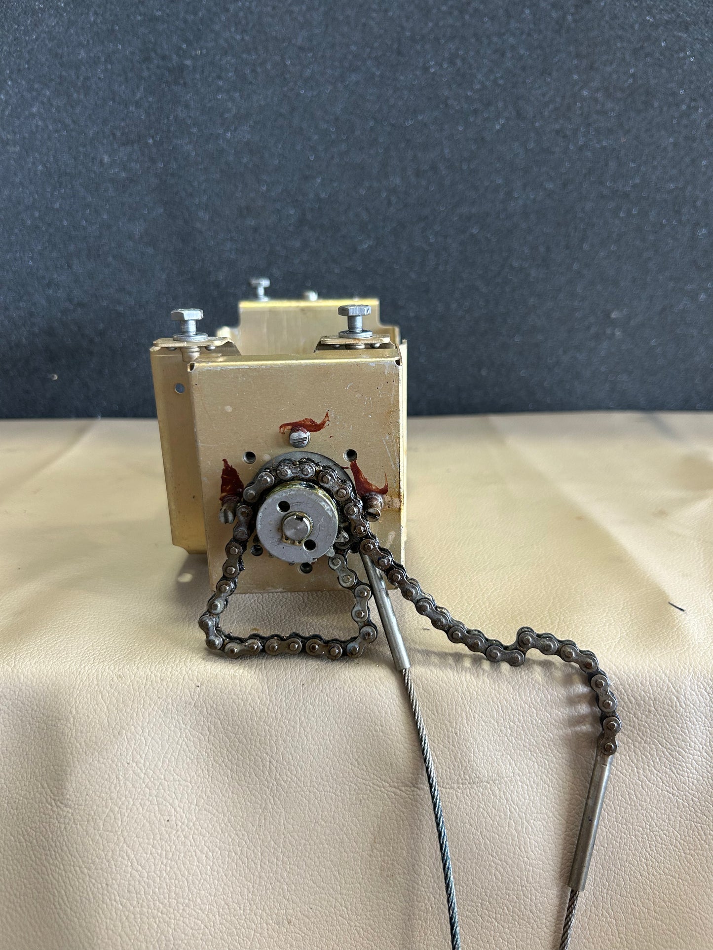Aircraft Radio and Control Servo Mount | 44415-4060