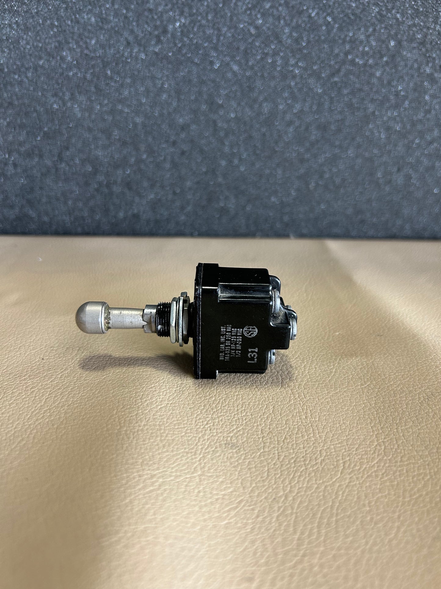 2TL1-7E Honeywell Toggle Switch | P/N MS24659-27E