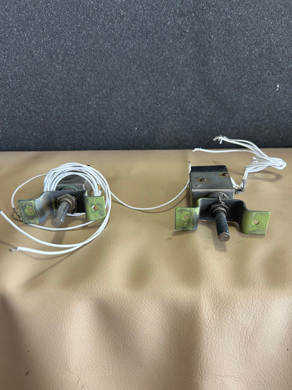 Klixon Temperature Switch Assembly | P/N R-21681