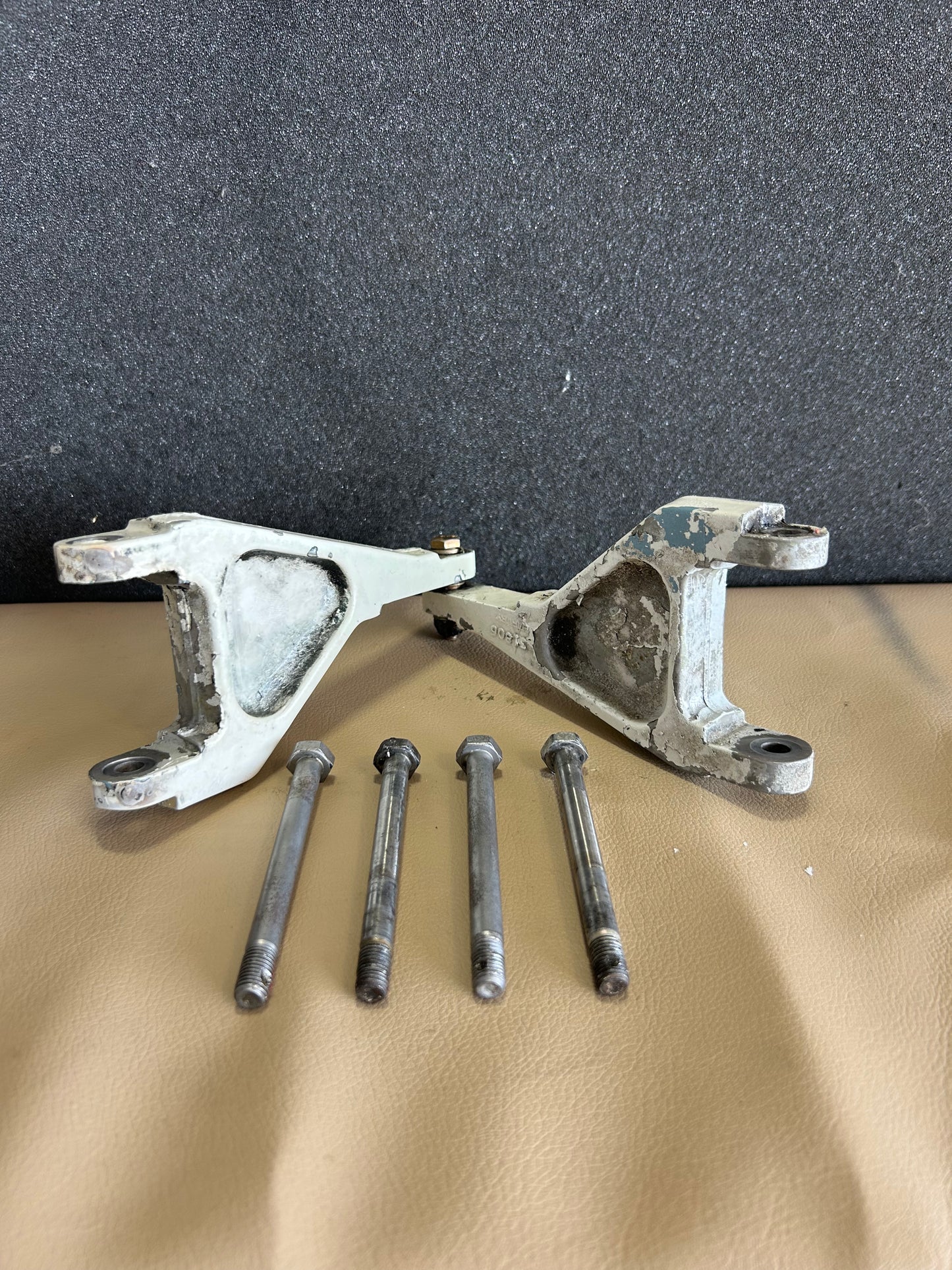 Piper Aztec Main Landing Gear Scissor Link | P/N 31806
