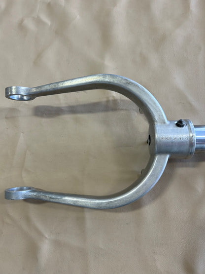Piper Aztec PA-23-250 | Nose Gear Fork W/ Tube | P/N 31792-02