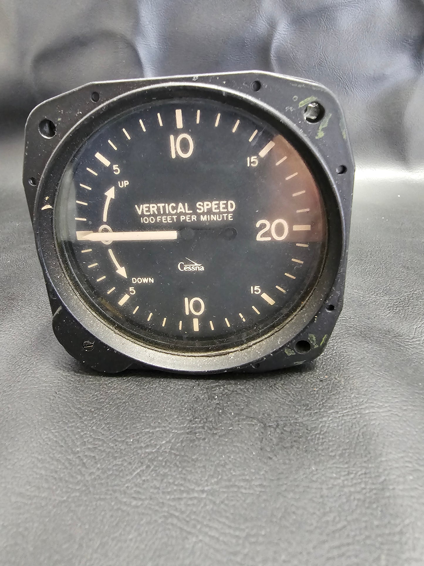 22-993-02-1A (Alt: S-1392) Garwin Rate of Climb Indicator